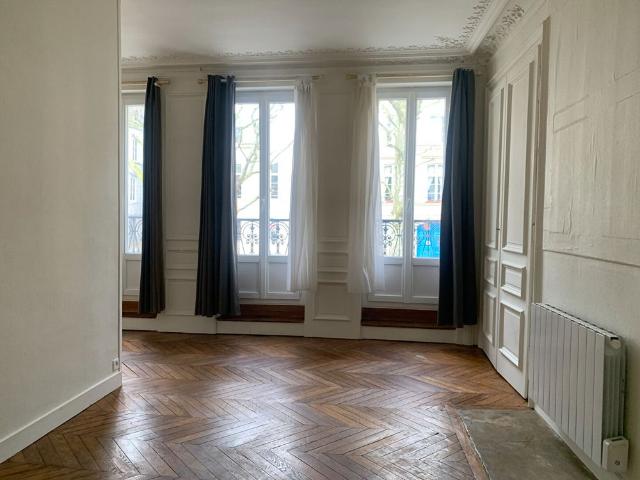 Location Appartement 1 pièce 35m²