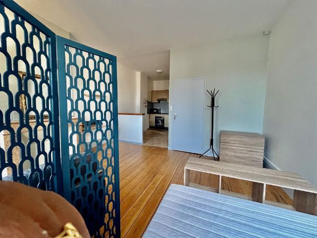 Location Appartement 1 pièce 35m²