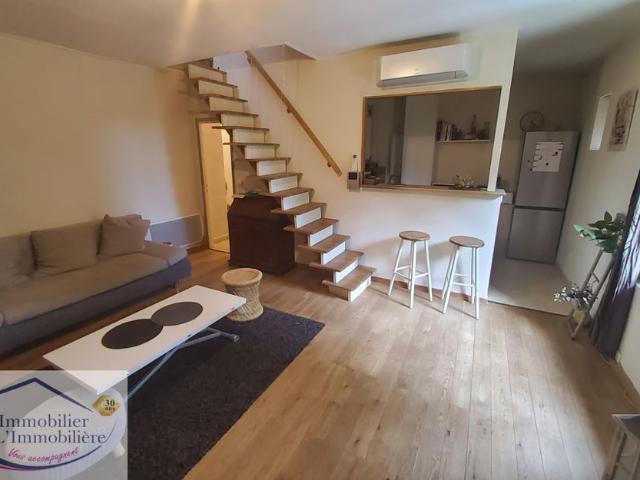Location Appartement 1 pièce 35m² CUERS 83390