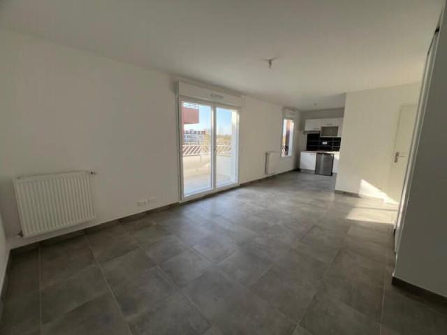 Location Appartement 1 pièce 35m² MONTEREAU FAULT YONNE 77130