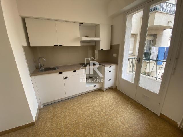Location Appartement 1 pièce 35m² NICE 06000