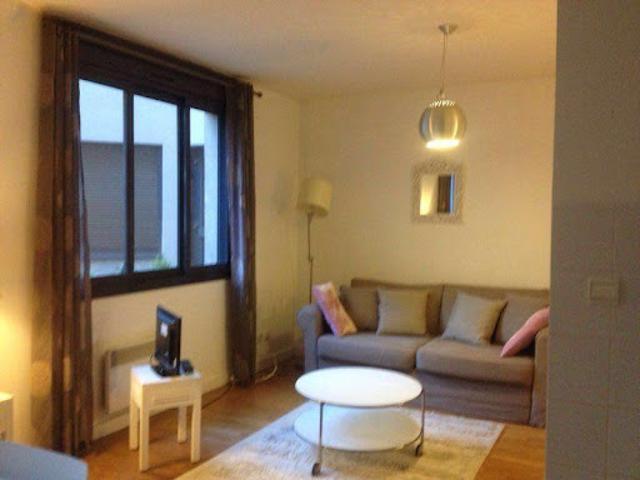 Location Appartement 1 pièce 36 m2 Lyon 6ème
