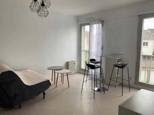 Location Appartement 1 pièce 36 m2 Pontivy