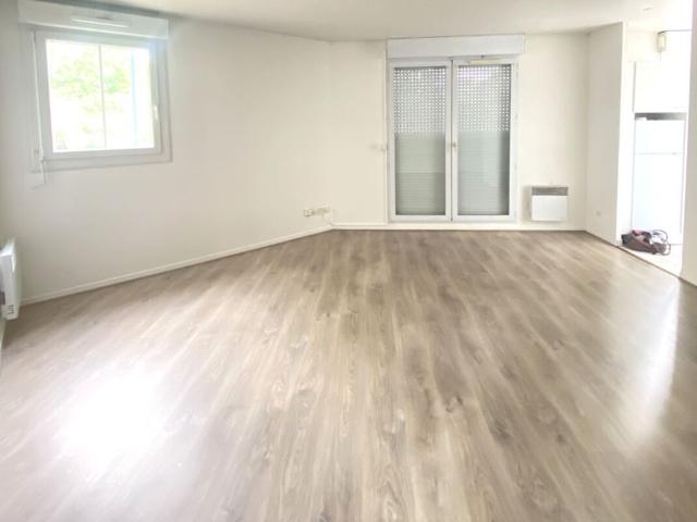 Location Appartement 1 pièce 36m²