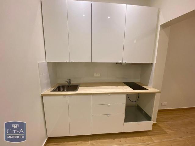 Location Appartement 1 pièce 36m² TOULON 83000
