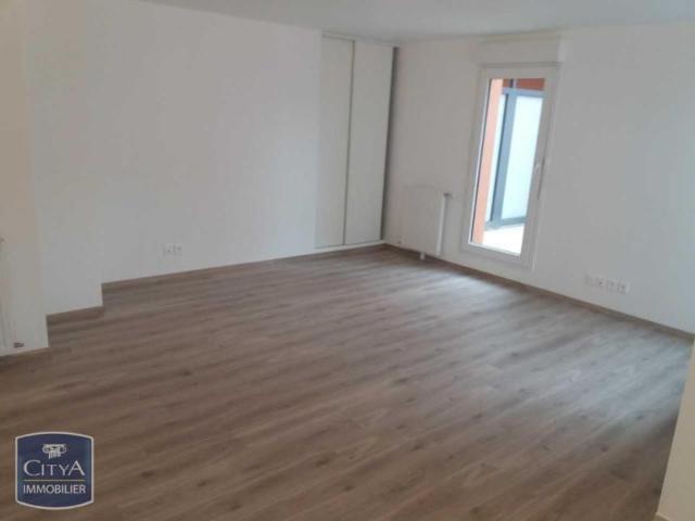 Location Appartement 1 pièce 36m² BOIS COLOMBES 92270