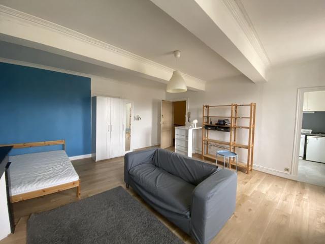 Location Appartement 1 pièce 36m² CASTELNAUDARY 11400