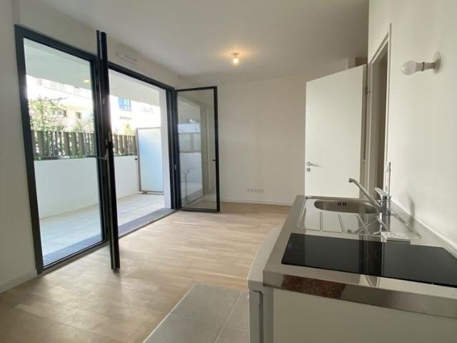 Location Appartement 1 pièce 36m² COLOMBES 92700