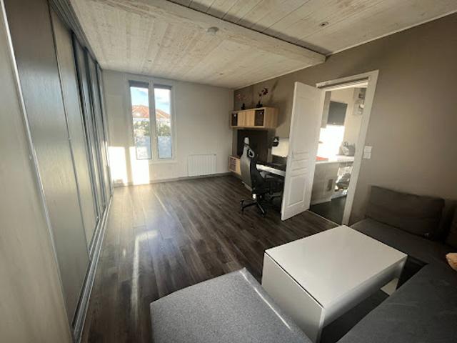 Location Appartement 1 pièce 37 m2 Poissy