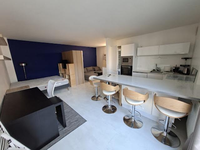 Location Appartement 1 pièce 37.5 m2 Versailles