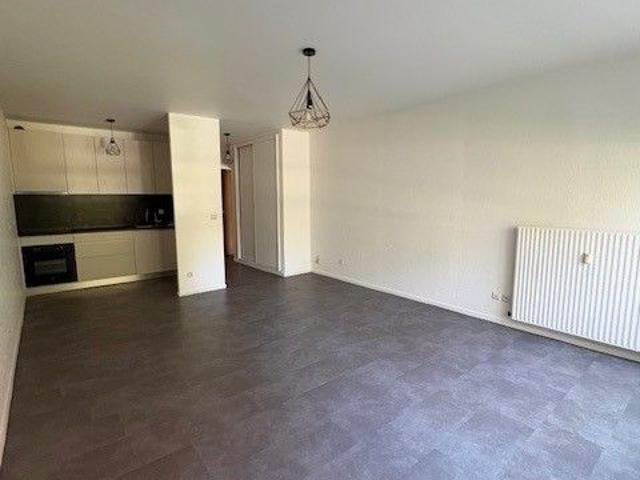 Location Appartement 1 pièce 37m² VILLERS LES NANCY 54600