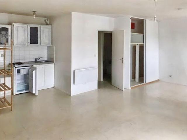 Location Appartement 1 pièce 38 m2 Crécy la Chapelle