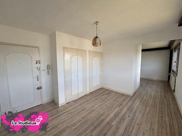 Location Appartement 1 pièce 38 m2 Luxeuil les Bains
