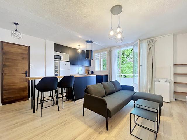 Location Appartement 1 pièce 38 m2 La Tronche
