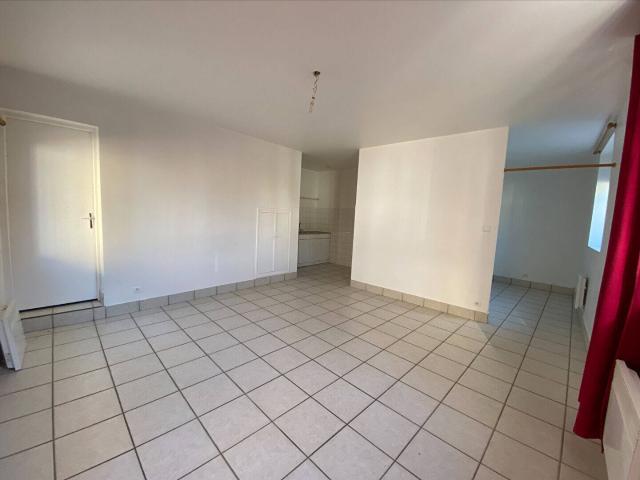 Location appartement 1 pièce 38.11 m² à Meximieux 01800 473 € / mois CC