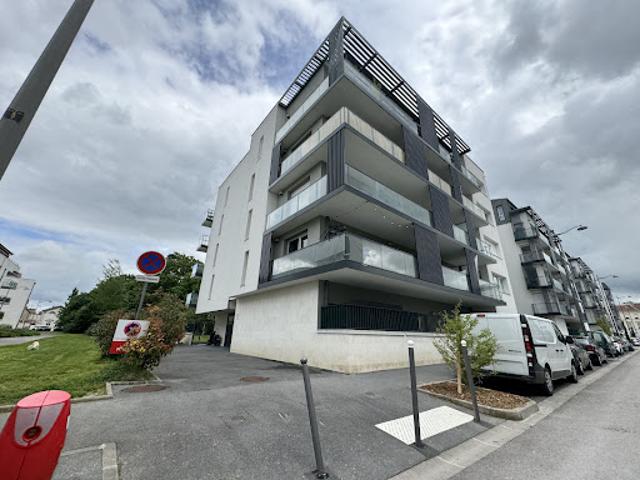 Location Appartement 1 pièce 38.8 m2 Reims
