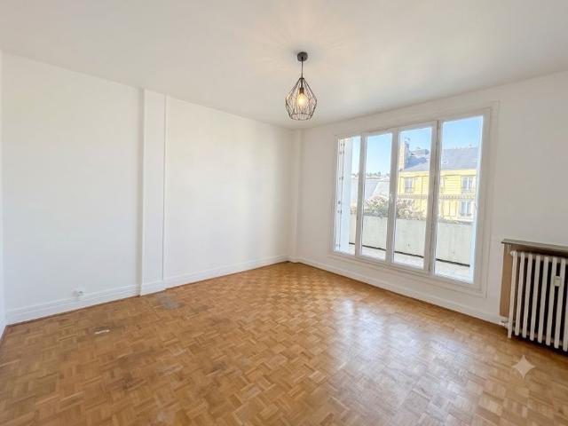 Location Appartement 1 pièce 38m²