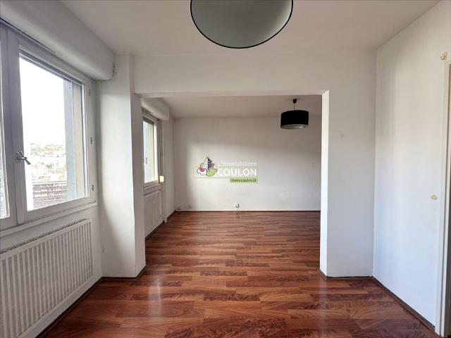 Location Appartement 1 pièce 38m²