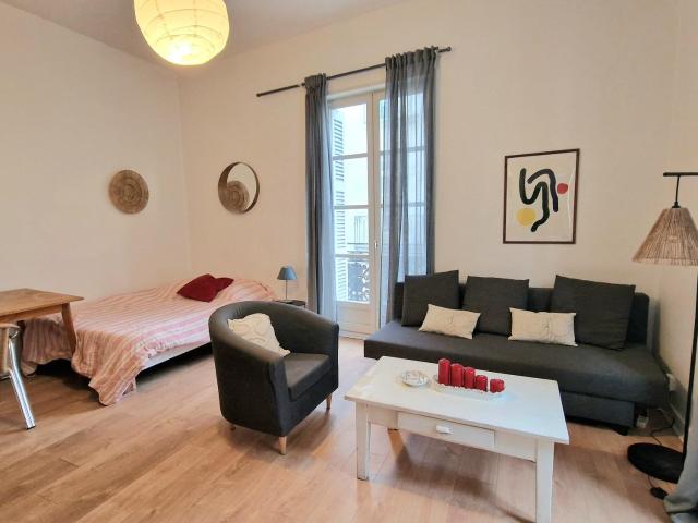 Location Appartement 1 pièce 38m² TOURS 37000