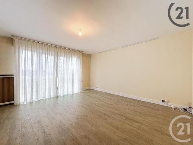 Location Appartement 1 pièce 38m² TROYES 10000