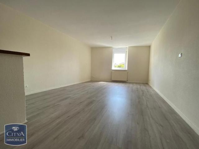Location Appartement 1 pièce 38m² CRECHES SUR SAONE 71680