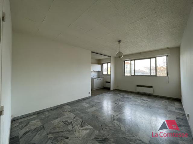 Location Appartement 1 pièce 39.84 m2 Aubagne