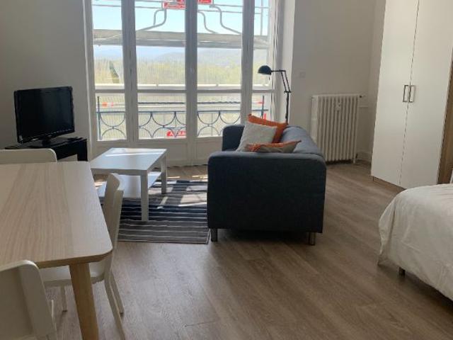 Location Appartement 1 pièce 39m²