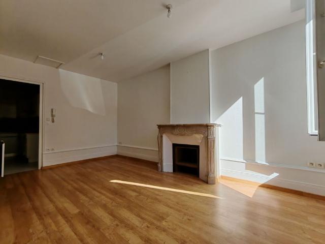 Location Appartement 1 pièce 39m²