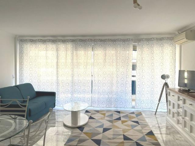 Location Appartement 1 pièce 39m² CANNES 06400