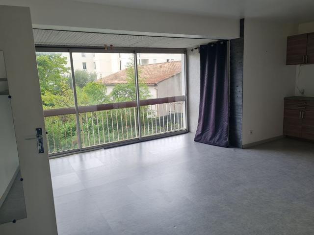 Location Appartement 1 pièce 39m² MONTPELLIER 34000
