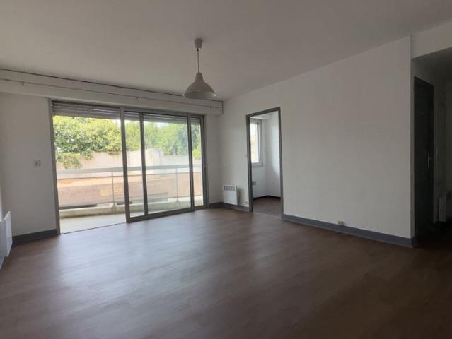 Location Appartement 1 pièce 39m² NIORT 79000