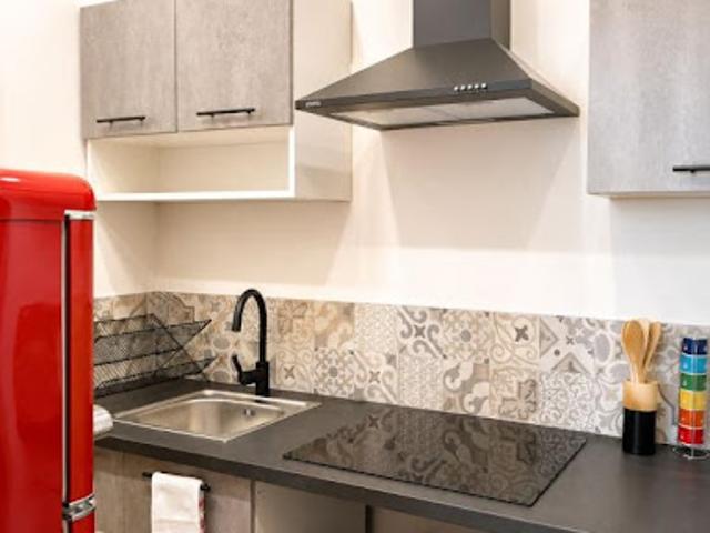 Location Appartement 1 pièce 30 m2 Marseille 6ème