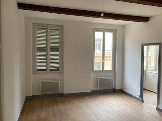 Location Appartement 1 pièce 30 m2 Marseille 1er