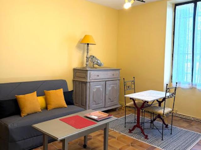 Location Appartement 1 pièce 30 m2 Aire sur l'Adour