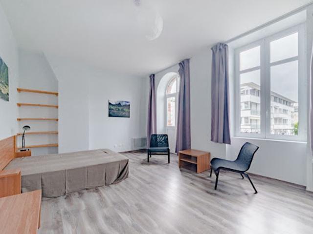 Location Appartement 1 pièce 30 m2 Limoges
