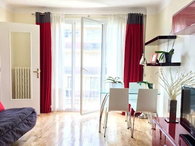 Location Appartement 1 pièce 30 m2 Paris 16ème