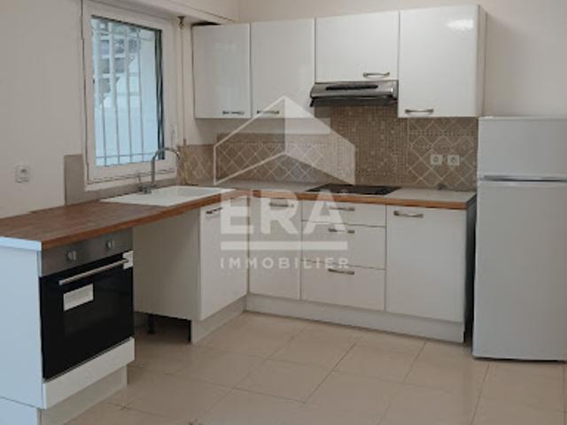 Location Appartement 1 pièce 30 m2 Saint Laurent du Var