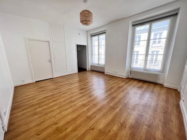 Location Appartement 1 pièce 30.04 m2 Versailles