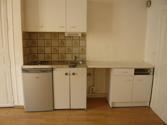 Location appartement 1 pièce, 30.00m², Angers