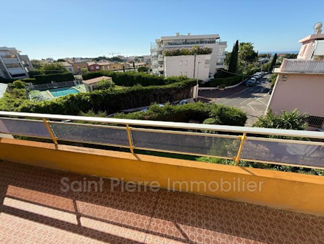 Location Appartement 1 pièce 30.14 m2 Saint Laurent du Var