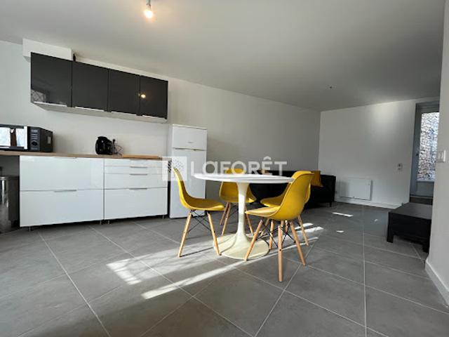 Location Appartement 1 pièce 30.32 m2 Bourgoin Jallieu