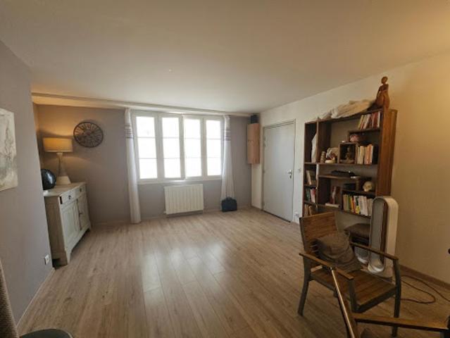 Location Appartement 1 pièce 30.45 m2 Gémozac