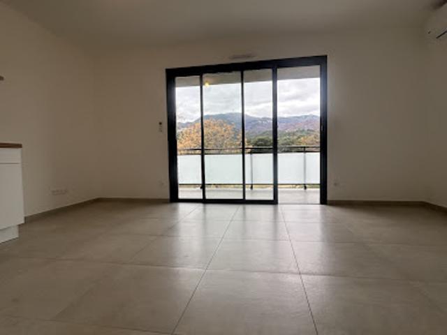 Location Appartement 1 pièce 30.4 m2 Venzolasca