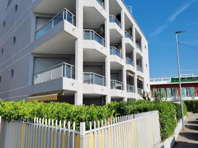 Location Appartement 1 pièce 30.5 m2 Cagnes sur Mer