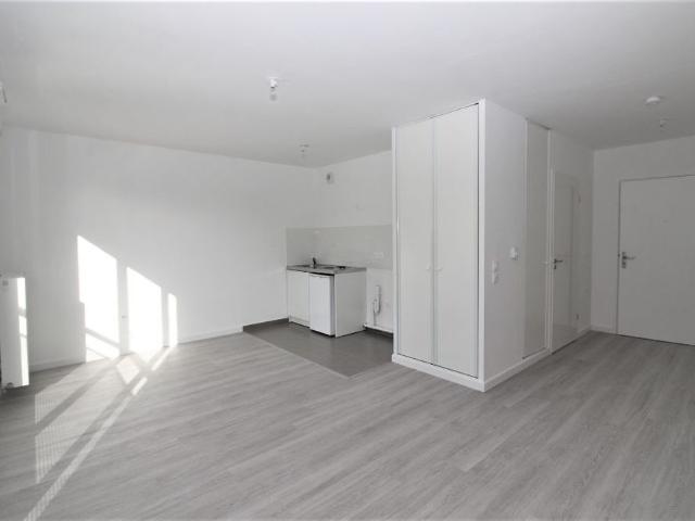 Location appartement 1 pièce, 30.72m², Poissy