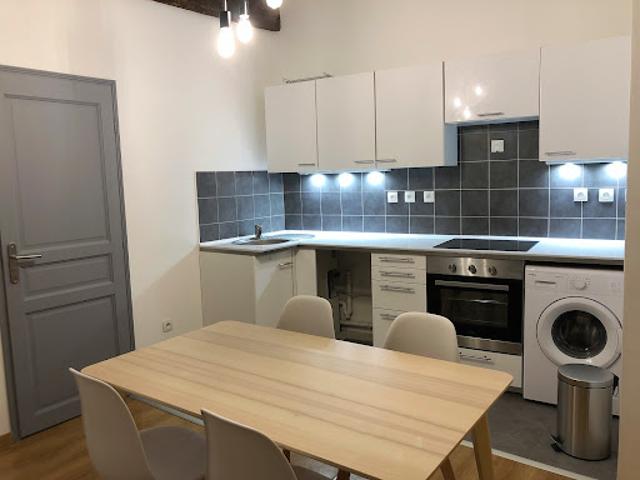 Location Appartement 1 pièce 30.85 m2 Paris 1er