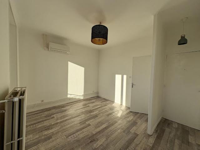 Location Appartement 1 pièce 30 m2 Laon