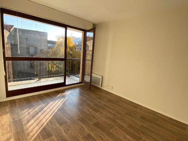 Location Appartement 1 pièce 30m²