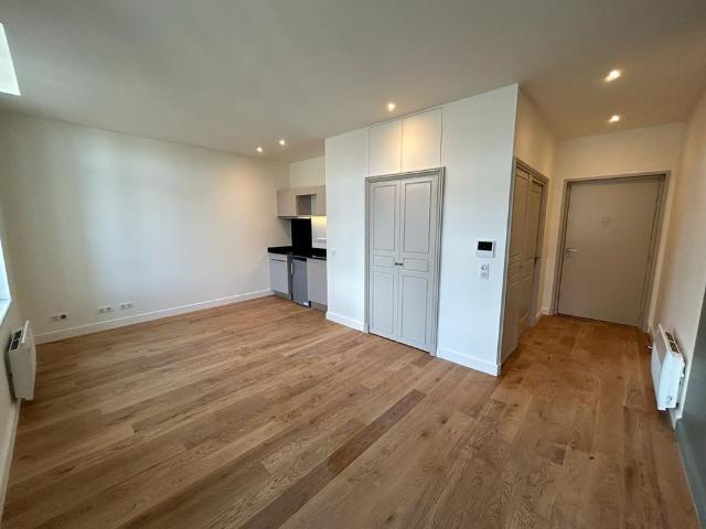 Location Appartement 1 pièce 30m²