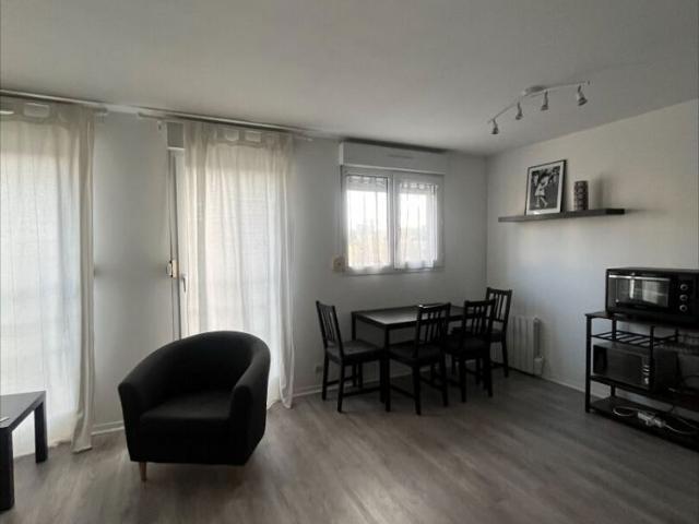 Location Appartement 1 pièce 30m²